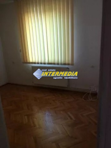apartament-4-camere-in-cetate-in-suprafata-de-138-mp-1